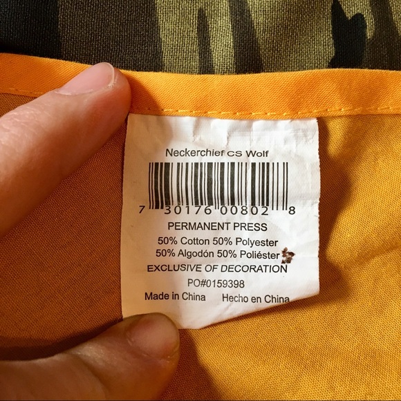 Cub Scouts Neckerchief with Wolf! 🐺 - Picture 6 of 7